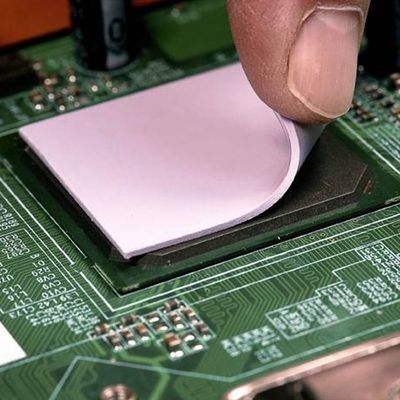 自動車電源システム 導熱パッド 厚さ範囲 0.5mm-5.0m 無料サンプル