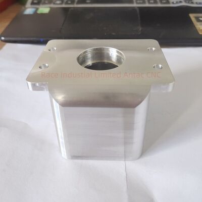 航空宇宙級CNC加工部品 Ra0.2-Ra3.2 粗度 溶解された表面精密度 アプリケーション